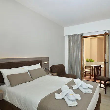 Royal Sun فندق 3*